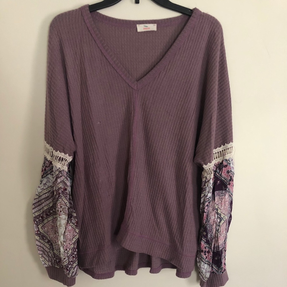 Shirt - Picture 2 of 2